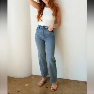 Carly Jean Laurel Jeans Size 9